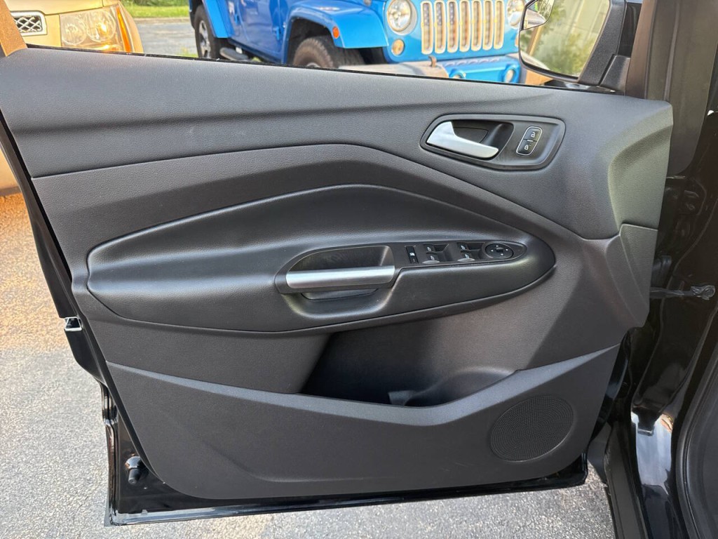 2018 Ford Escape Image 16