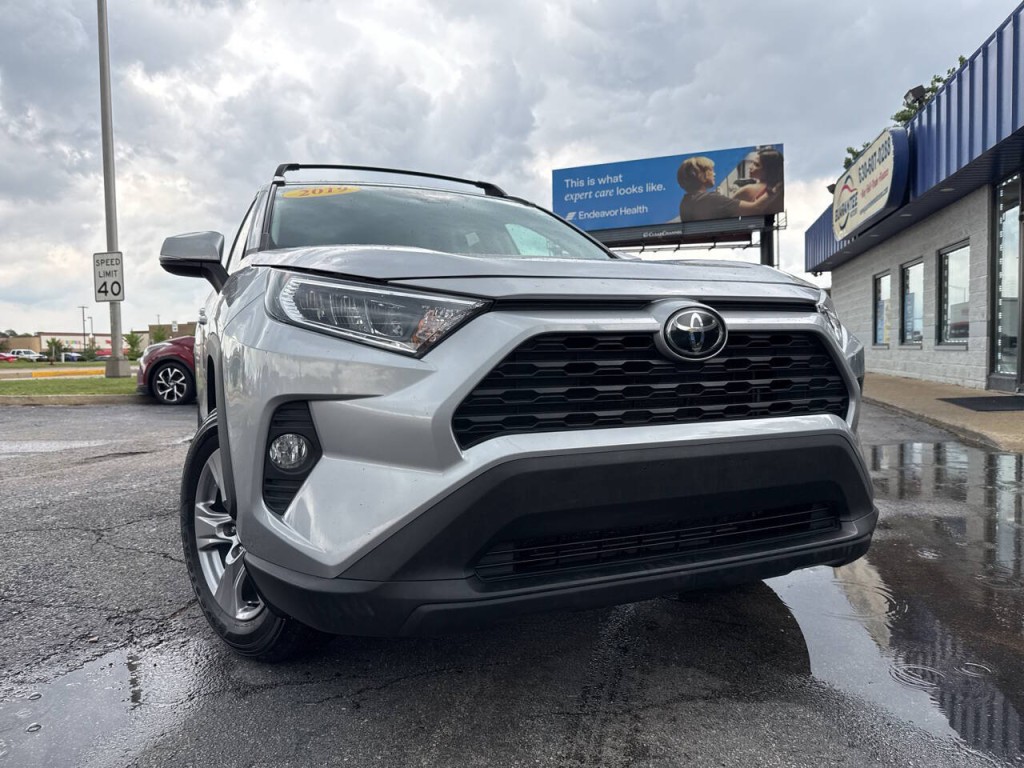 2019 Toyota Rav4 Image 3