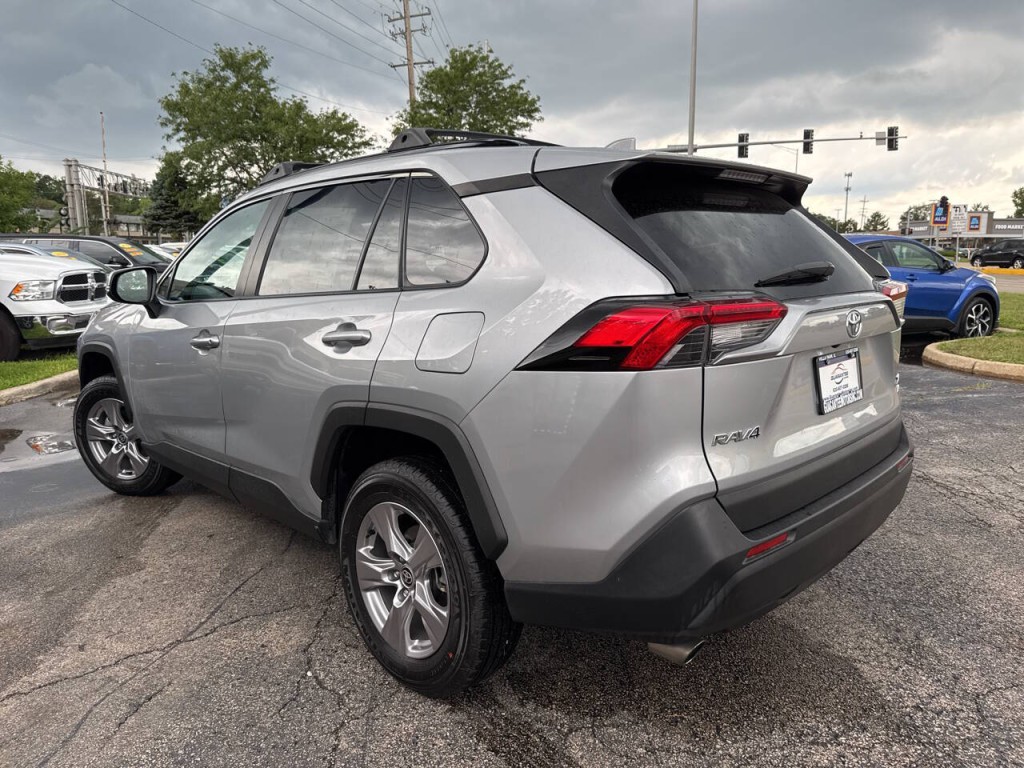 2019 Toyota Rav4 Image 4