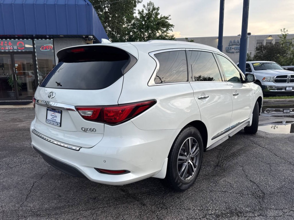 2016 INFINITI QX60 Image 3