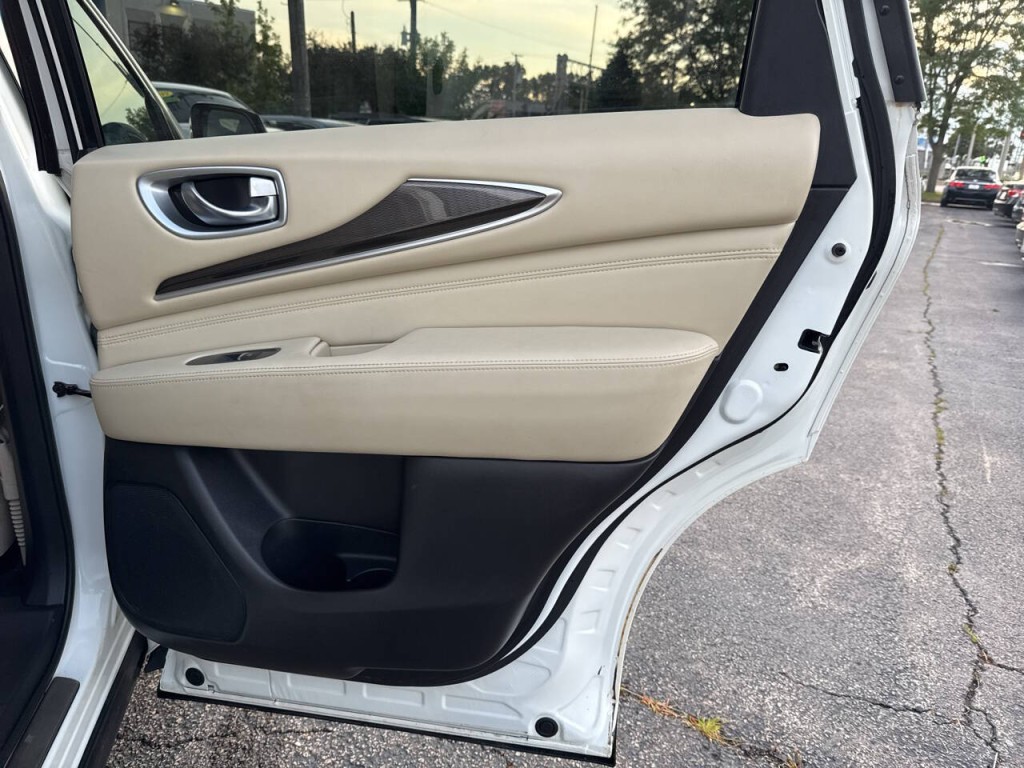 2016 INFINITI QX60 Image 13