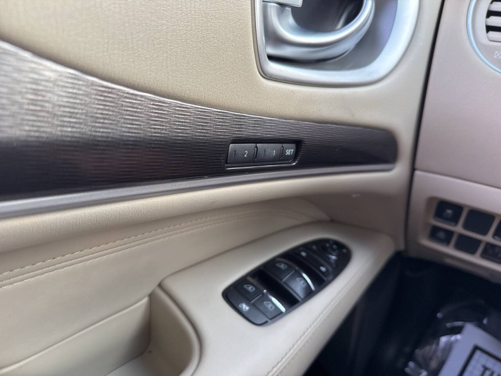 2016 INFINITI QX60 Image 16