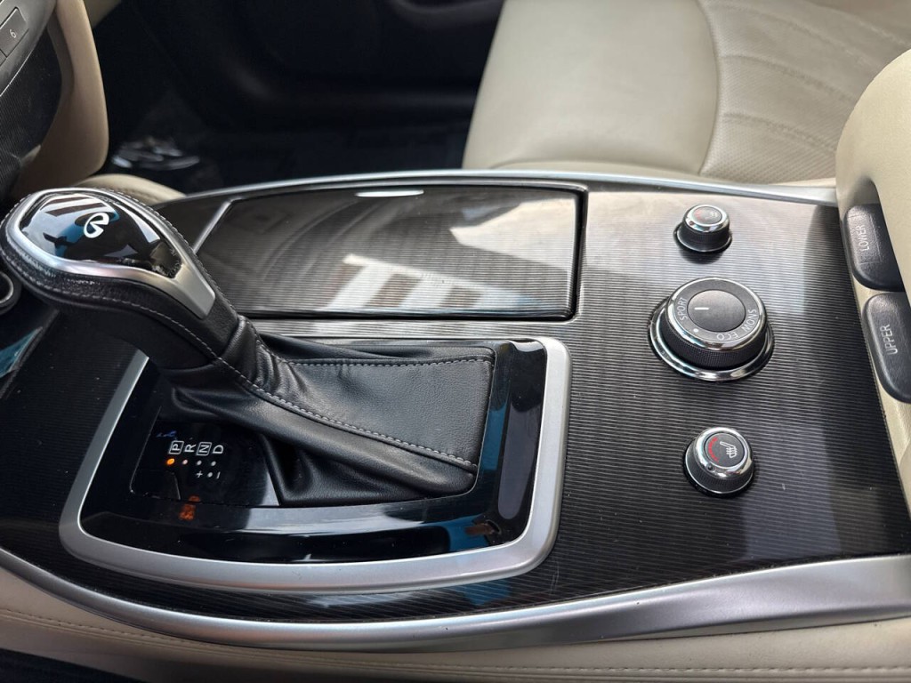 2016 INFINITI QX60 Image 31