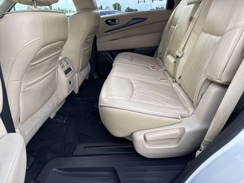 2016 INFINITI QX60 Image 44