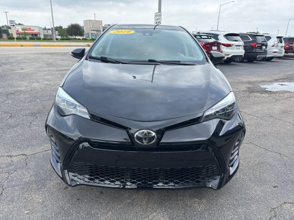 2019 Toyota Corolla Image 12