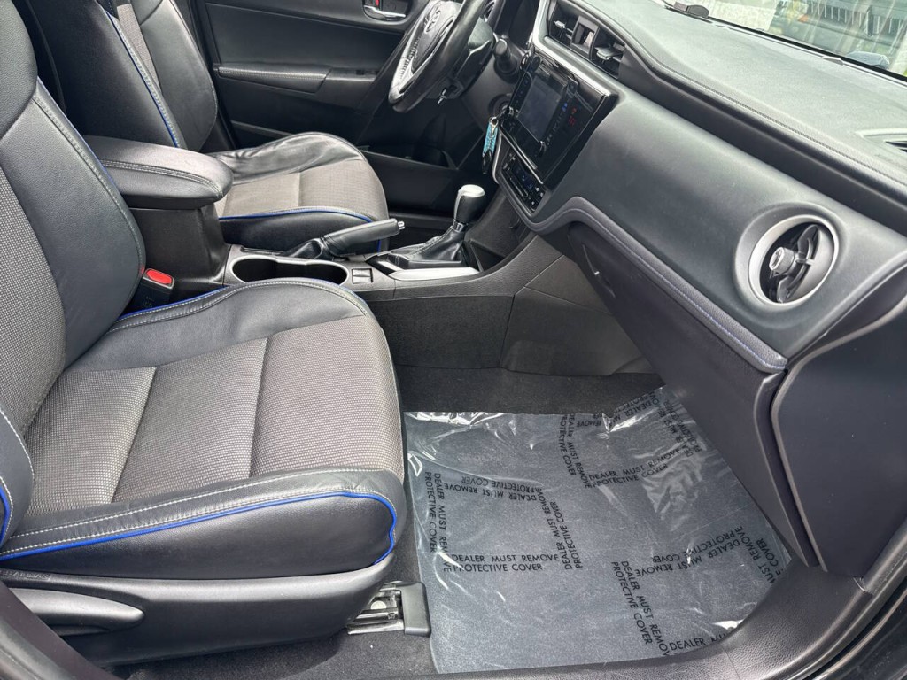 2019 Toyota Corolla Image 33