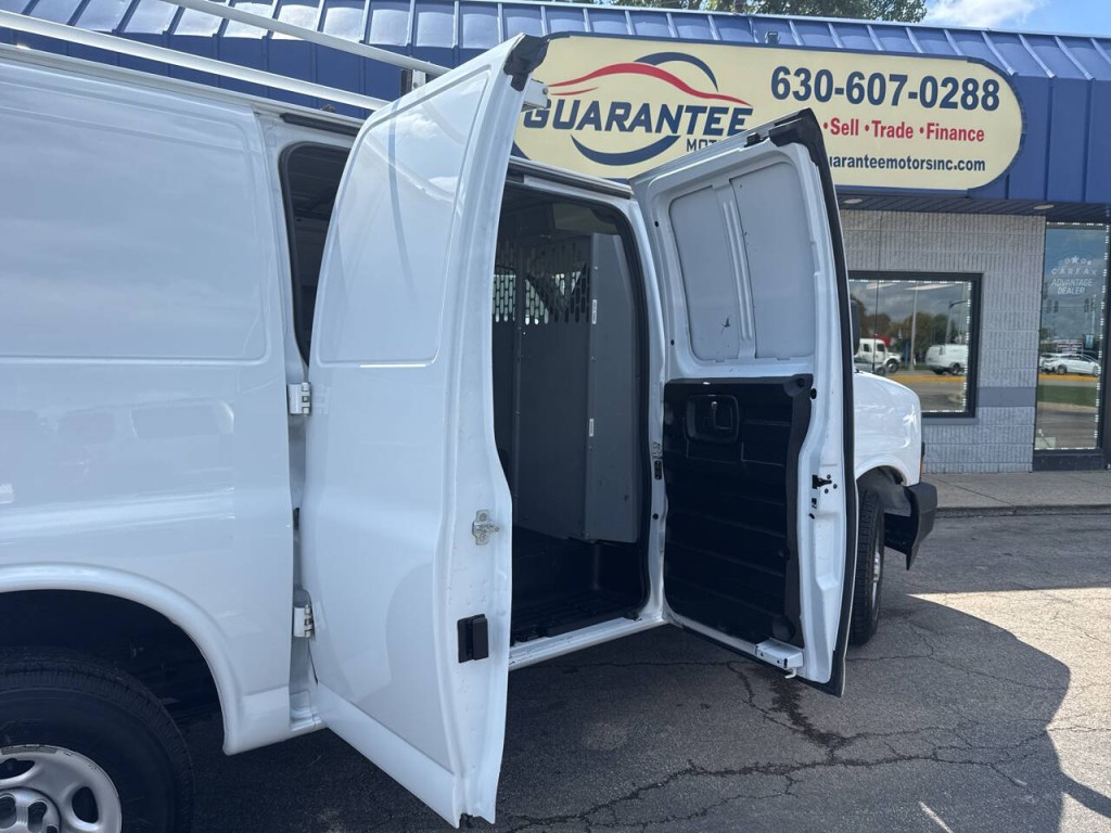 2020 Chevrolet Express Image 7