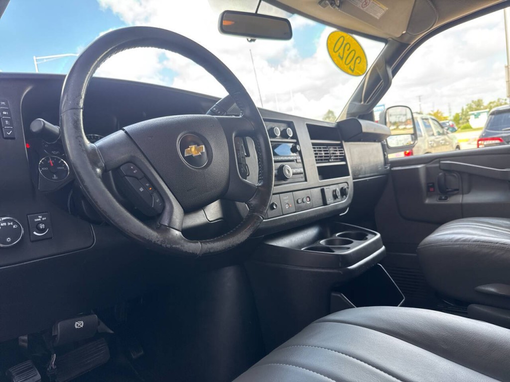 2020 Chevrolet Express Image 11