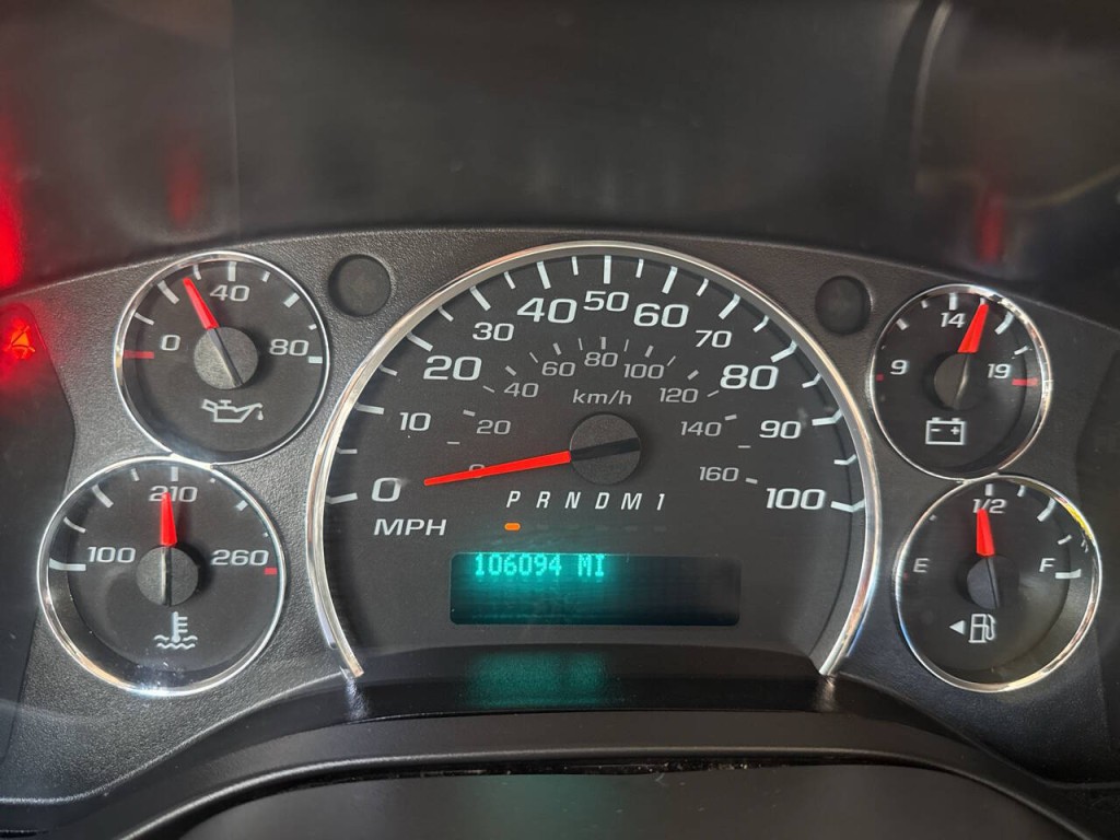 2020 Chevrolet Express Image 13