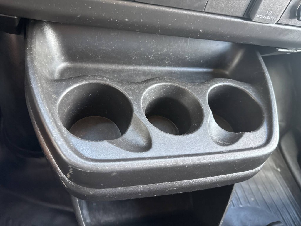 2020 Chevrolet Express Image 16