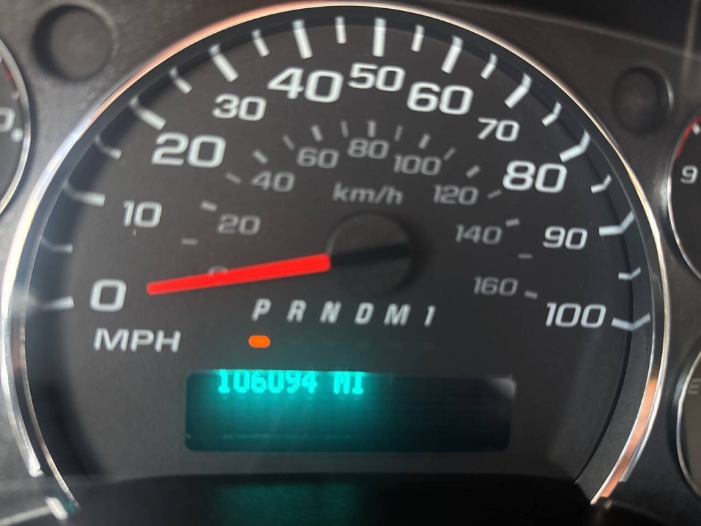 2020 Chevrolet Express Image 13