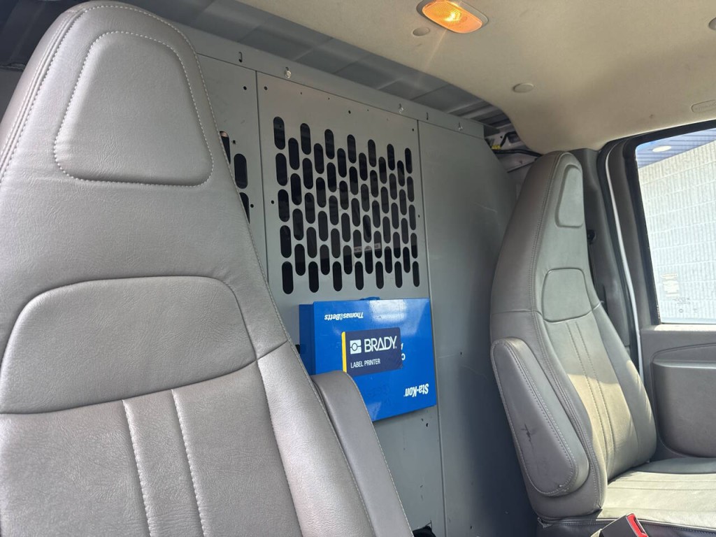 2020 Chevrolet Express Image 24