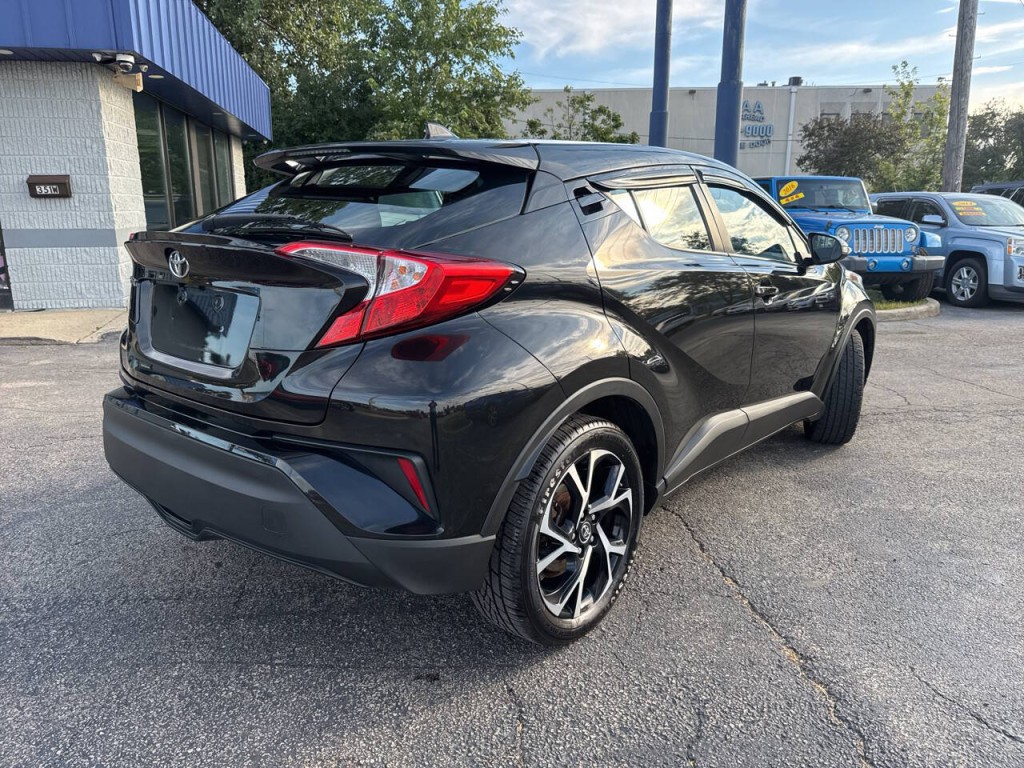 2018 Toyota C-HR Image 6