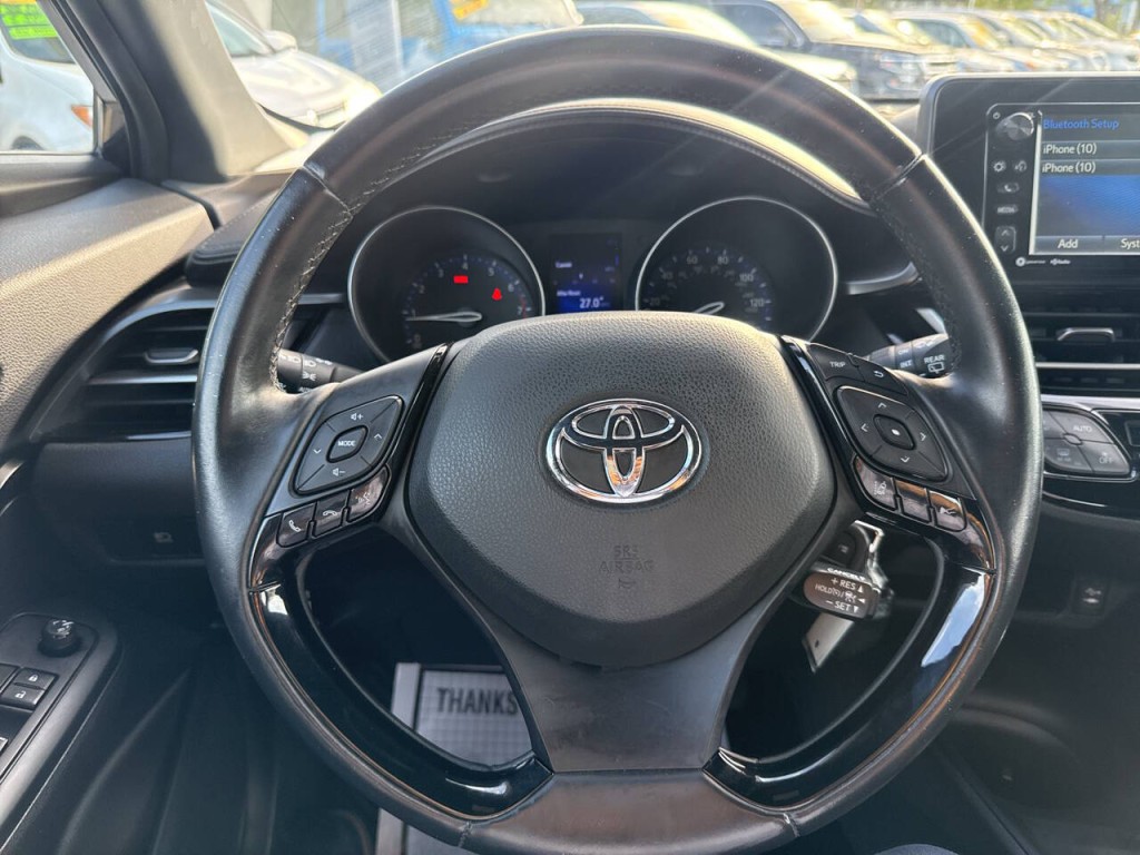2018 Toyota C-HR Image 16