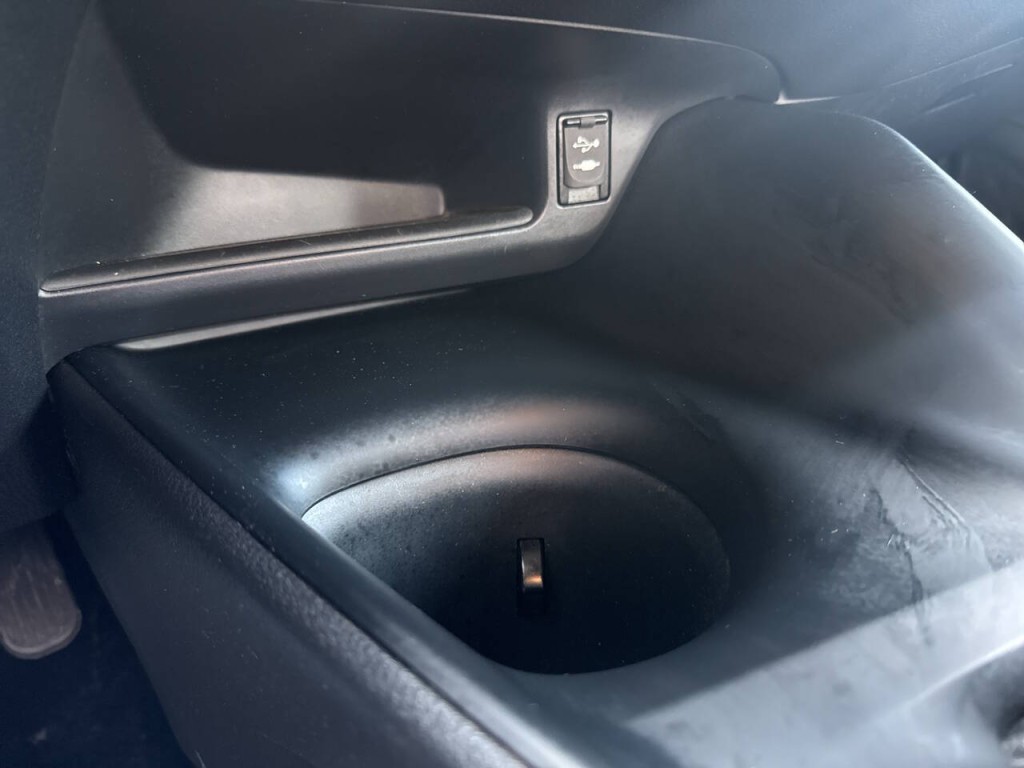 2018 Toyota C-HR Image 23