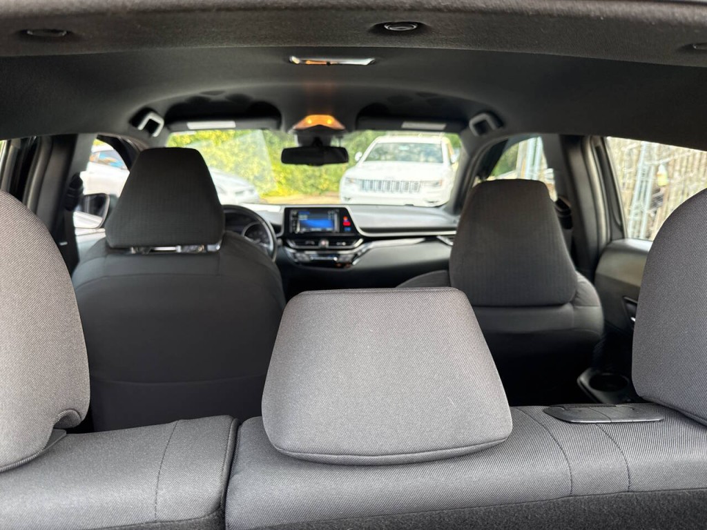 2018 Toyota C-HR Image 41