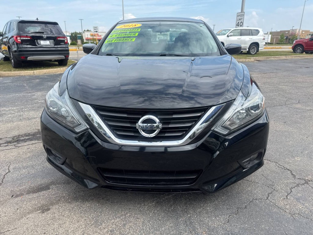 2018 Nissan Altima Image 8