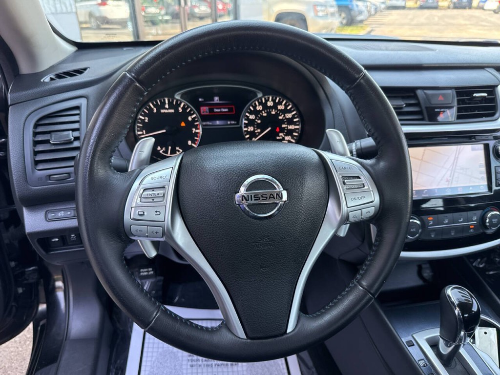2018 Nissan Altima Image 16