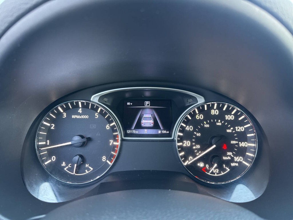 2018 Nissan Altima Image 18