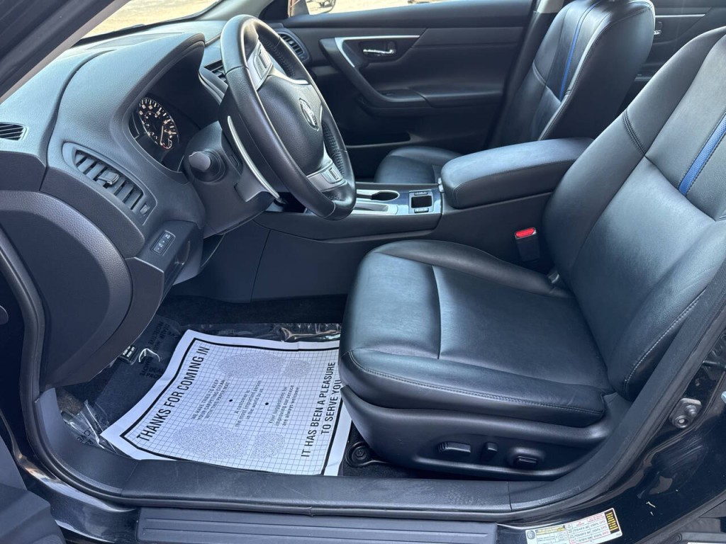 2018 Nissan Altima Image 30
