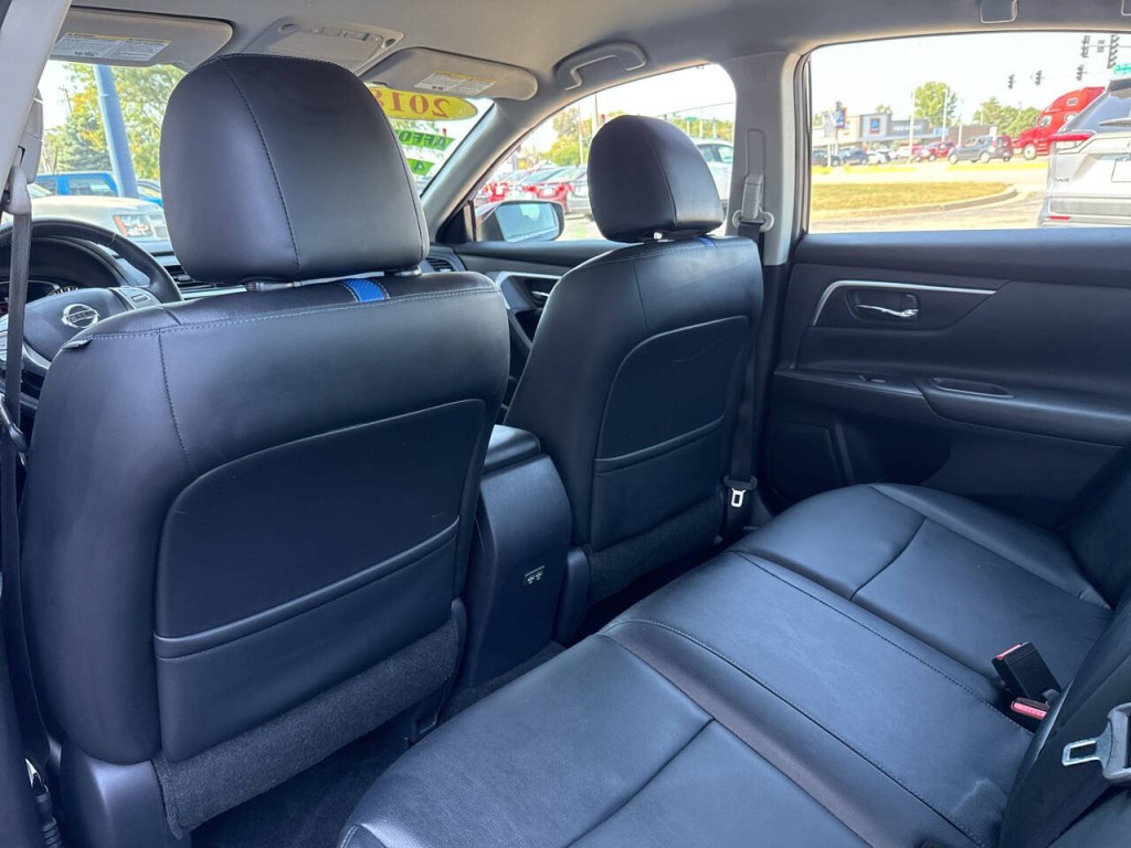2018 Nissan Altima Image 34