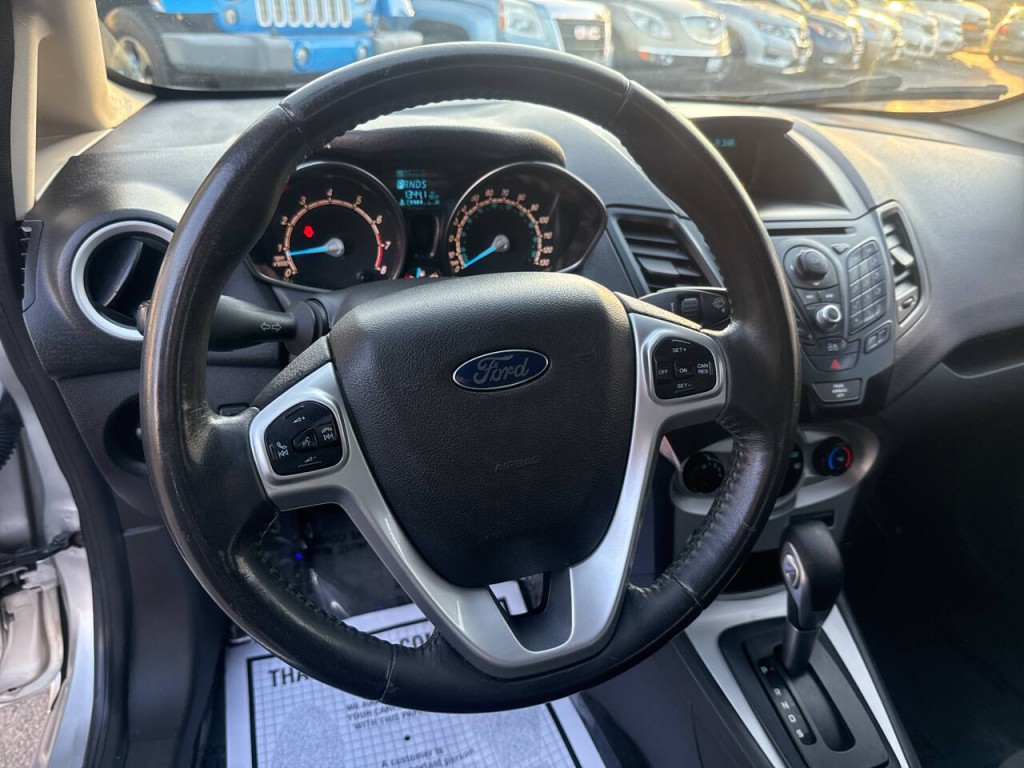 2015 Ford Fiesta Image 15