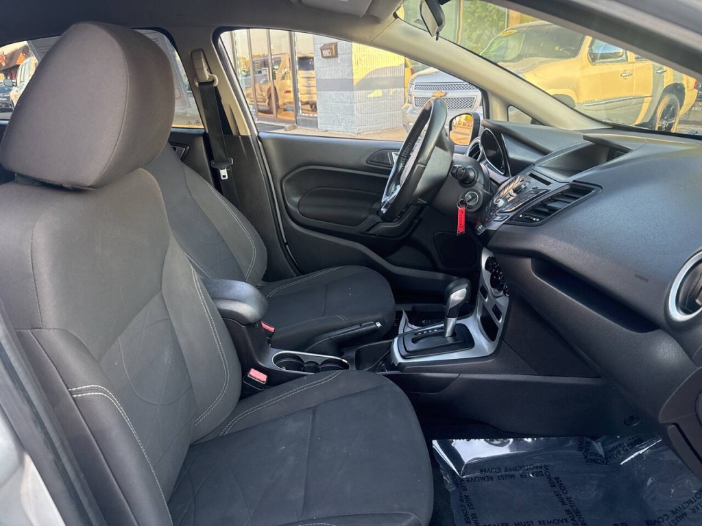 2015 Ford Fiesta Image 29