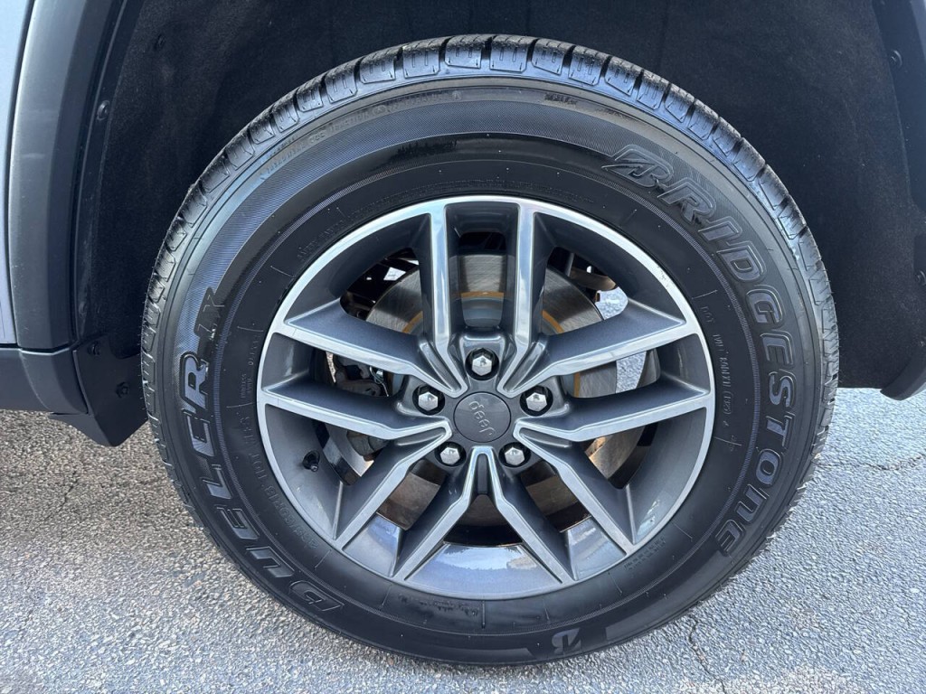 2019 Jeep Grand Cherokee Image 47