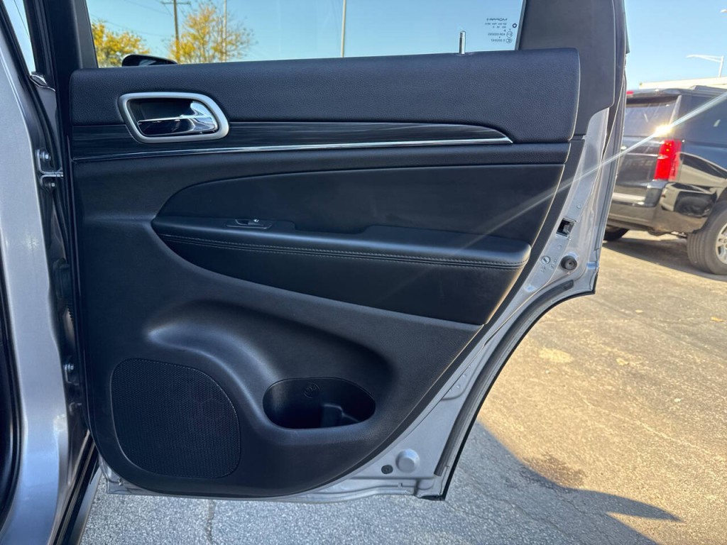 2019 Jeep Grand Cherokee Image 11