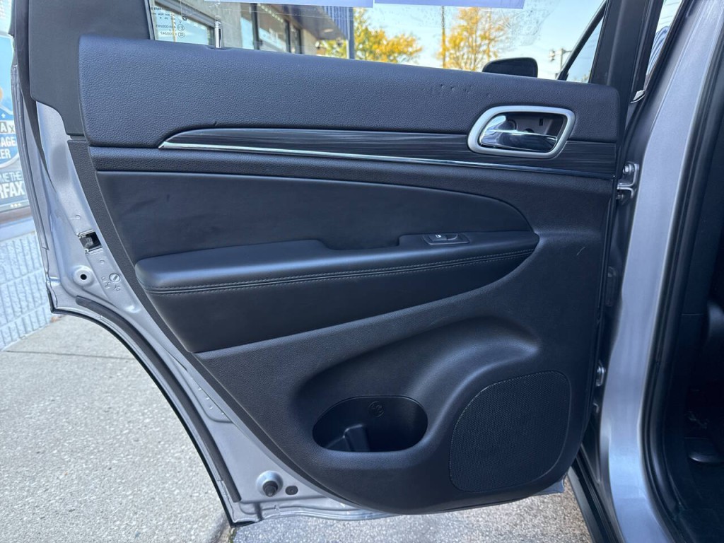 2019 Jeep Grand Cherokee Image 12