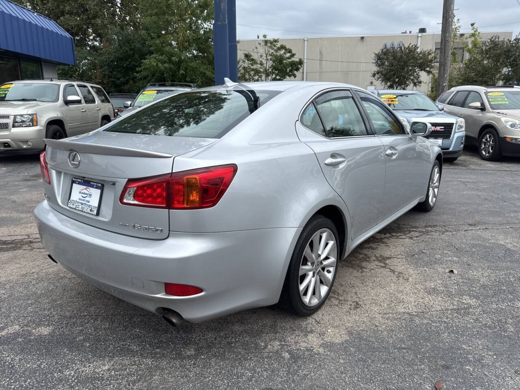 2009 Lexus IS 250 Image 5