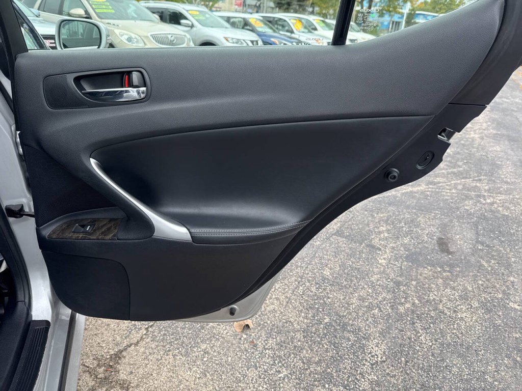 2009 Lexus IS 250 Image 11