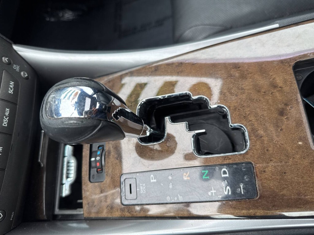 2009 Lexus IS 250 Image 24