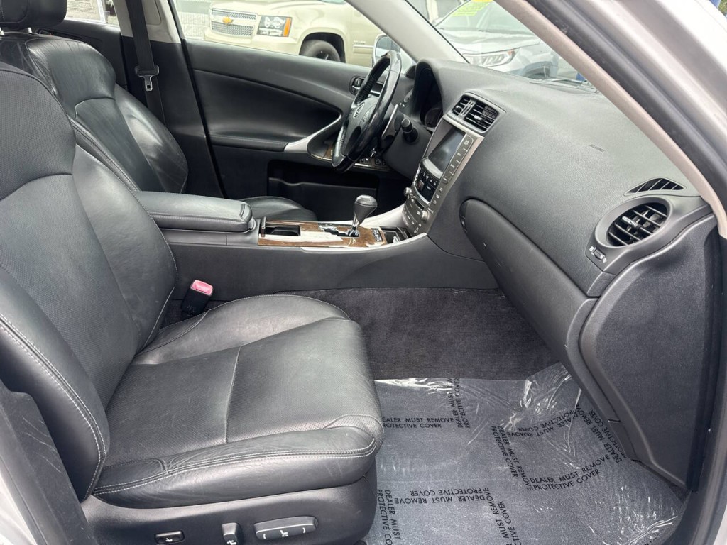 2009 Lexus IS 250 Image 36