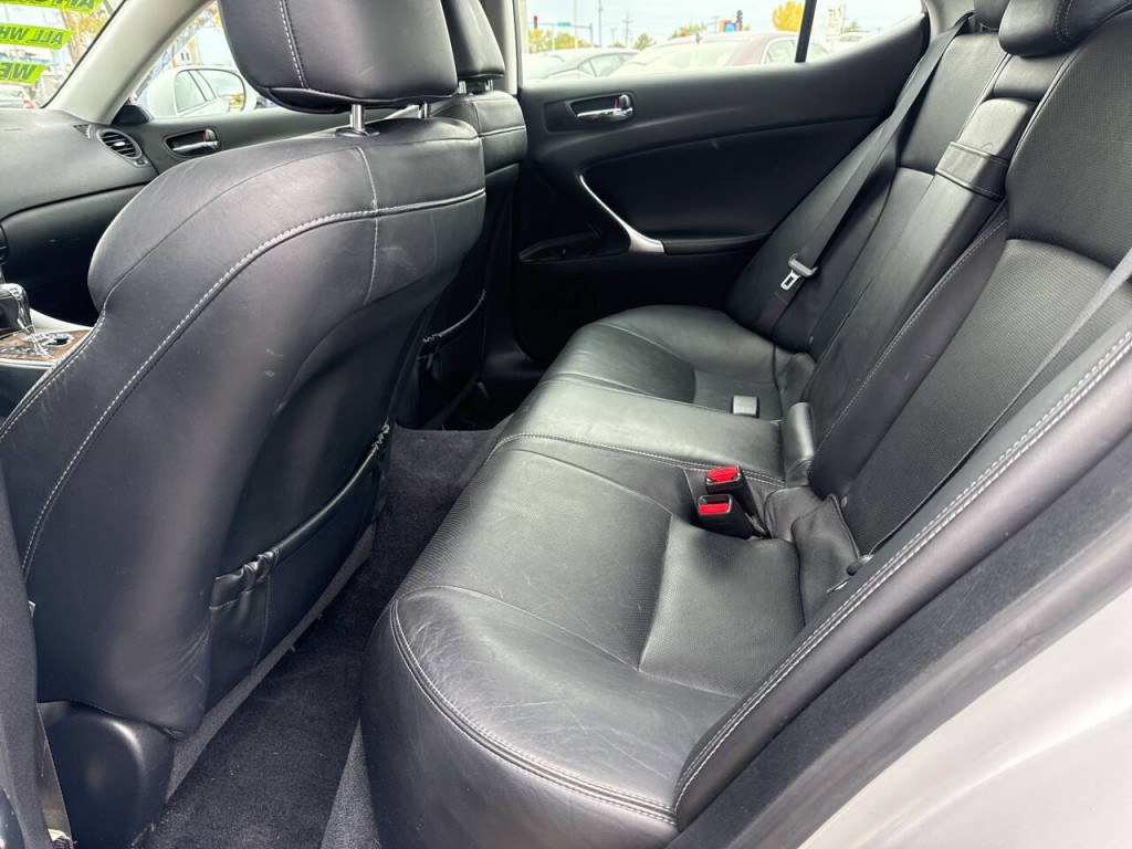 2009 Lexus IS 250 Image 39