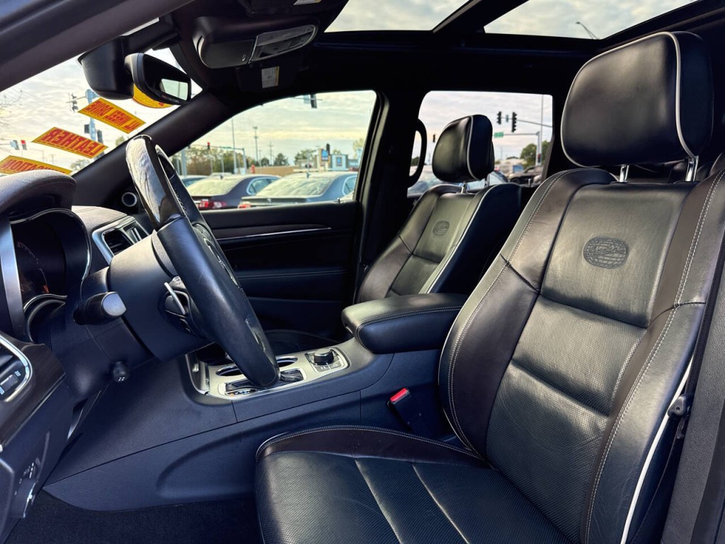 2017 Jeep Grand Cherokee Image 35