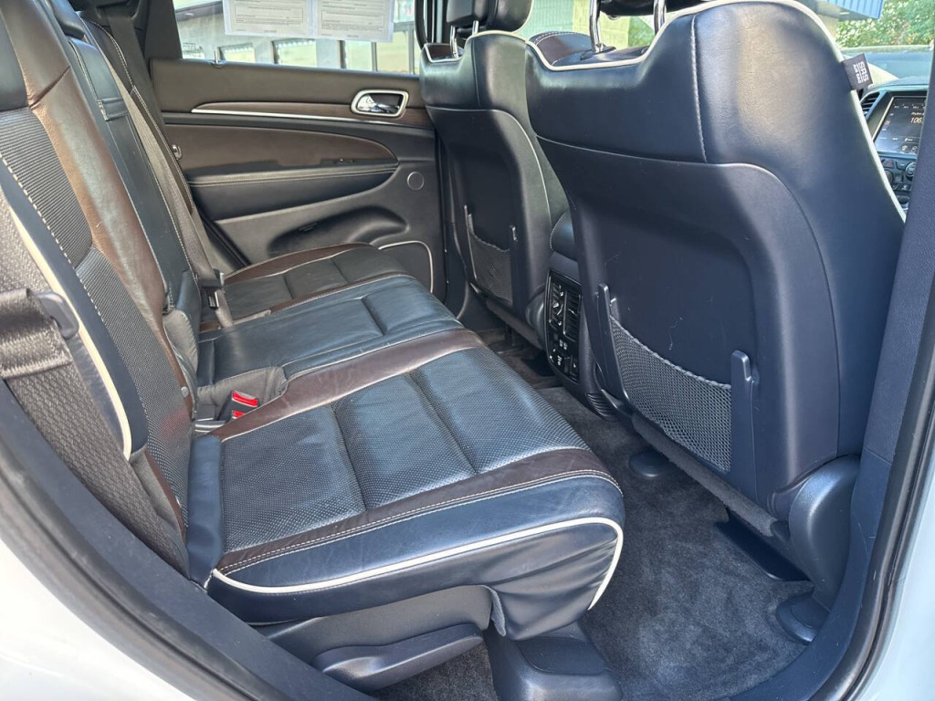 2017 Jeep Grand Cherokee Image 43