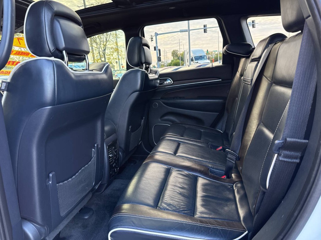 2017 Jeep Grand Cherokee Image 49