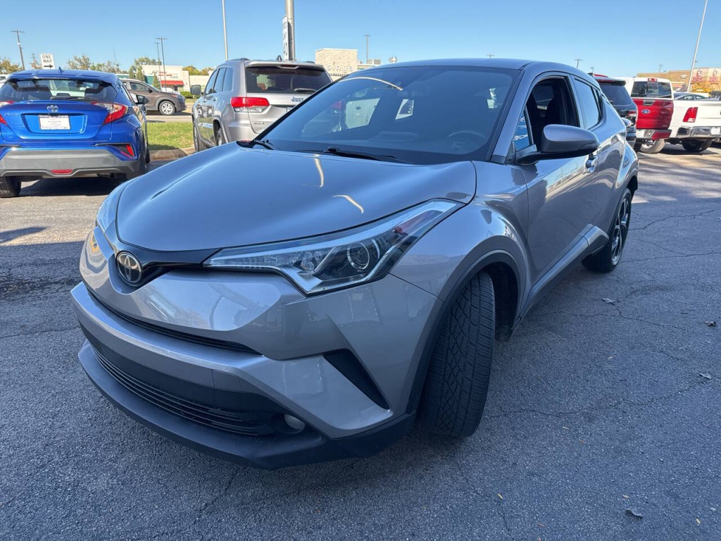 2018 Toyota C-HR Image 4
