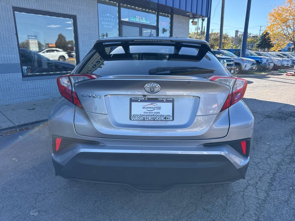 2018 Toyota C-HR Image 12
