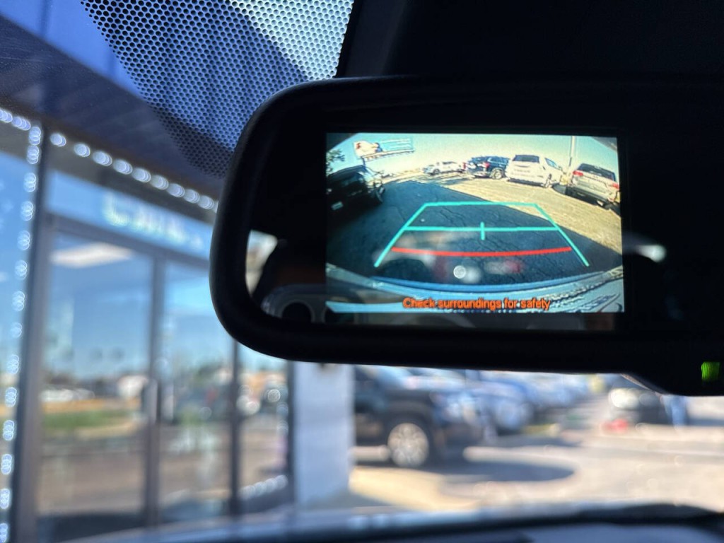 2018 Toyota C-HR Image 25