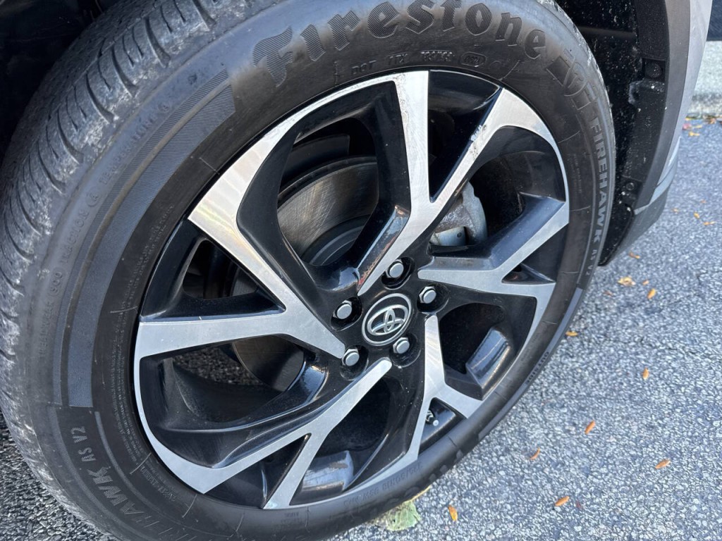2018 Toyota C-HR Image 50