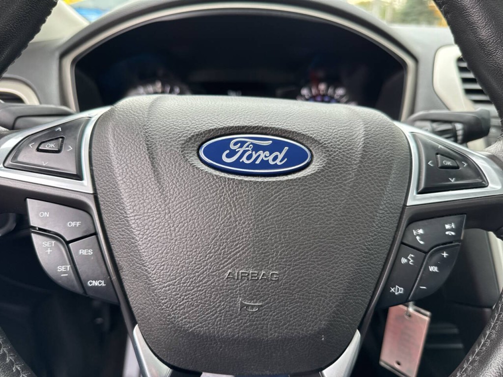 2015 Ford Fusion Image 19