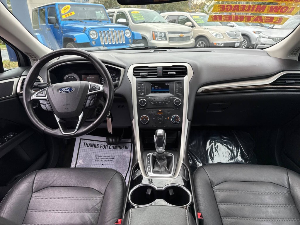 2015 Ford Fusion Image 30