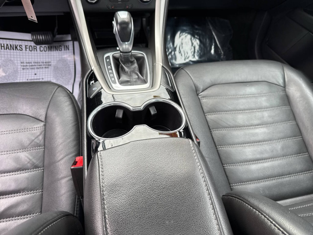 2015 Ford Fusion Image 33
