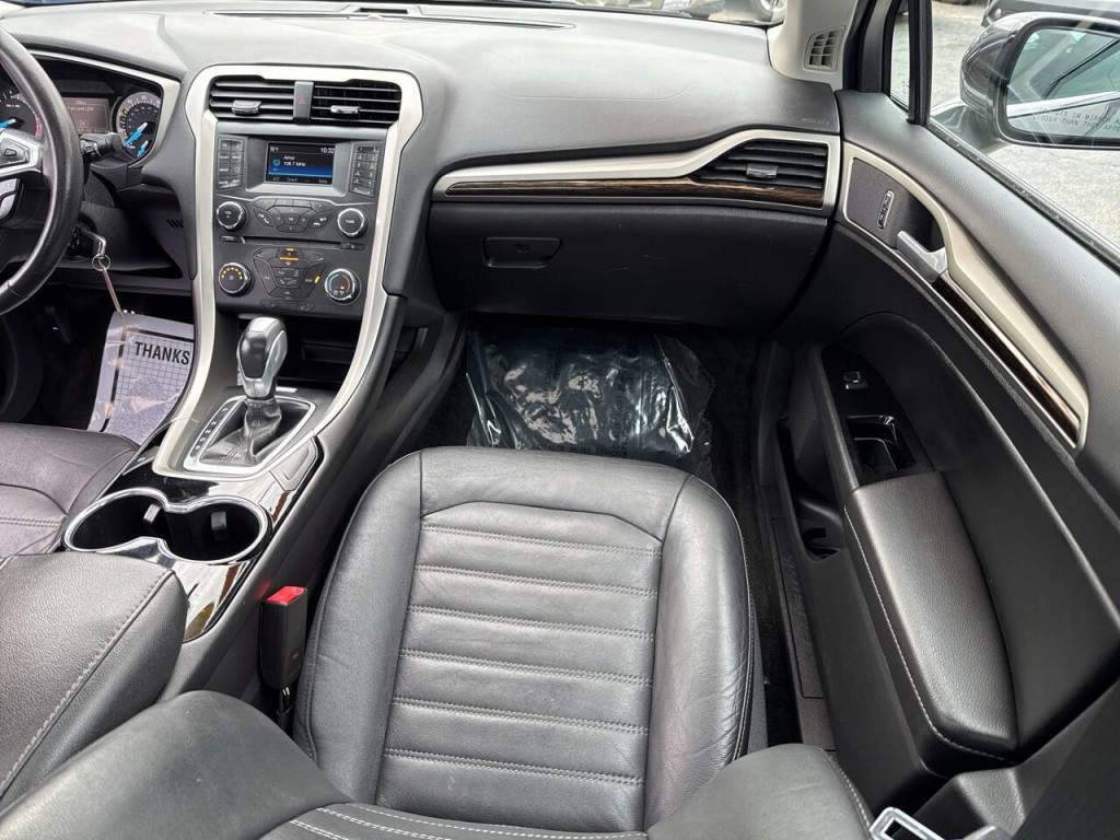 2015 Ford Fusion Image 38