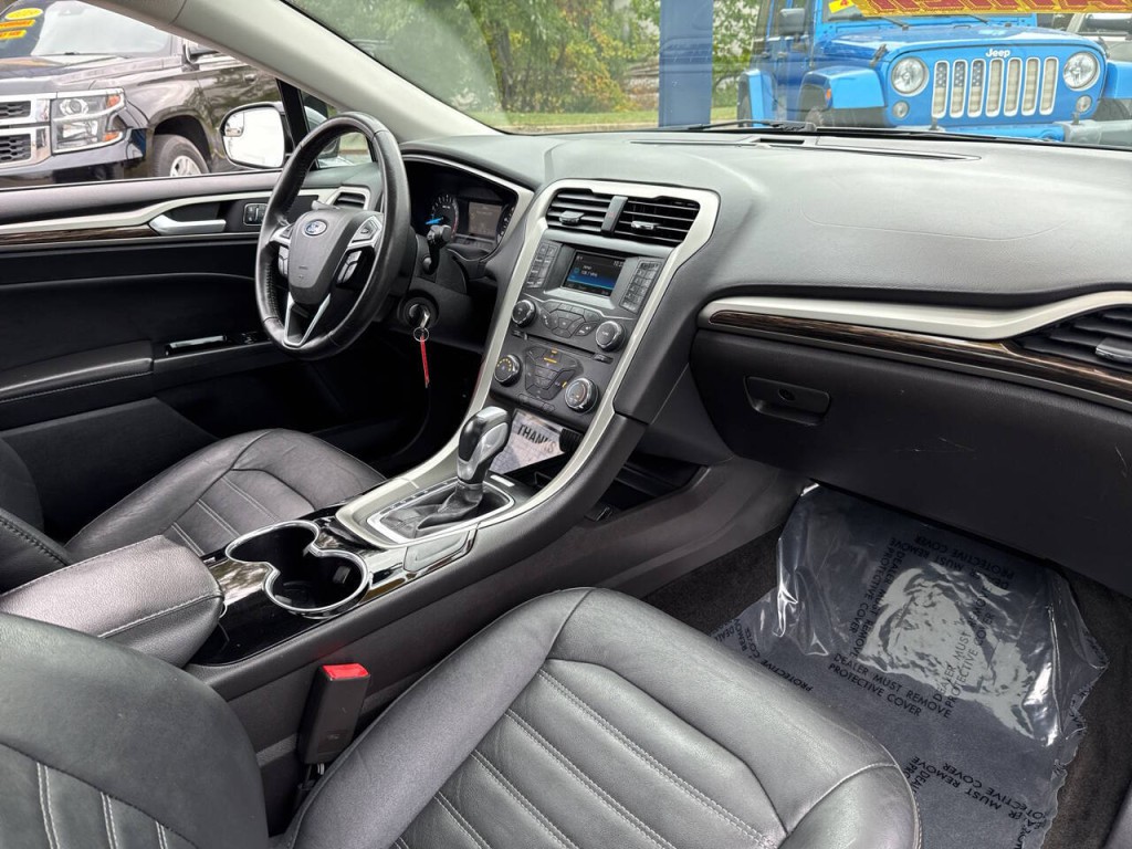 2015 Ford Fusion Image 39