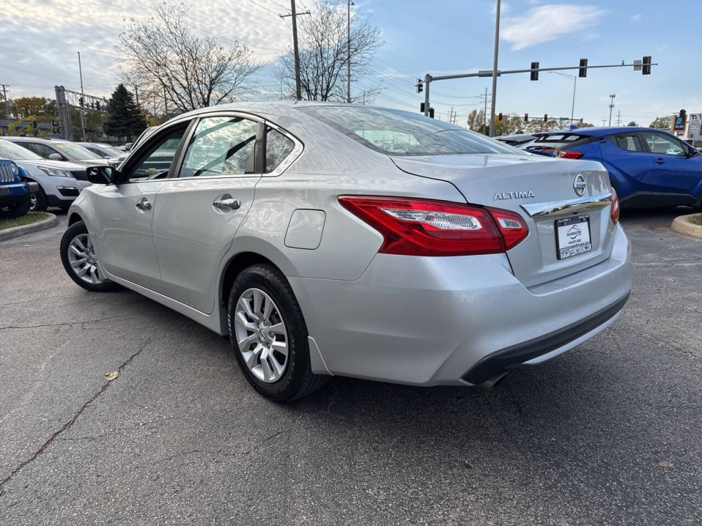 2017 Nissan Altima Image 4