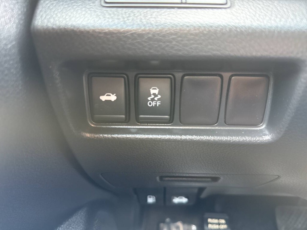 2017 Nissan Altima Image 19