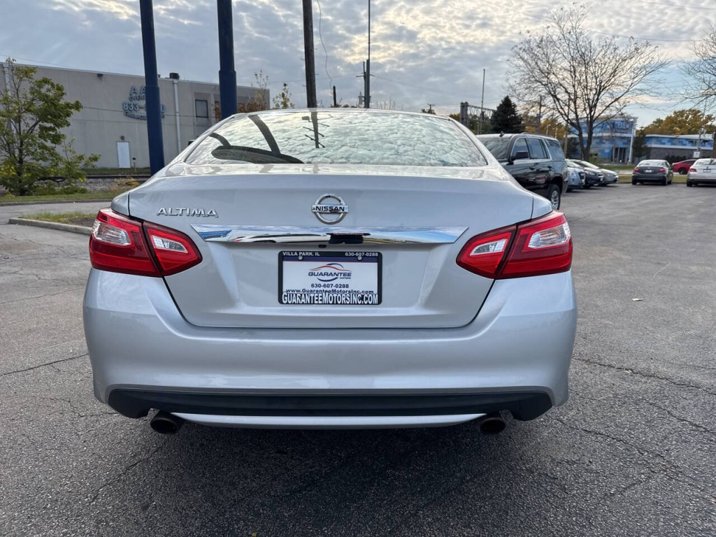 2017 Nissan Altima Image 6